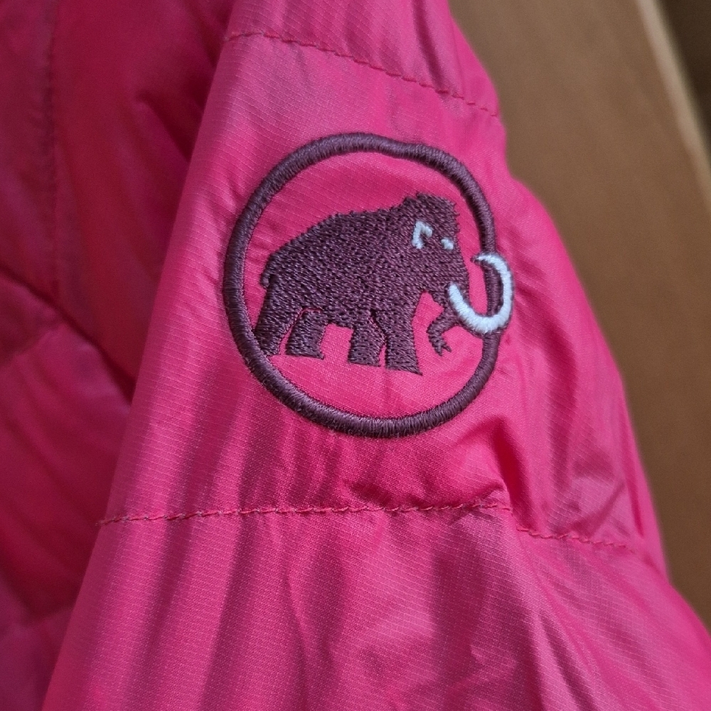 Mammut Women's Bright Pink Puffer Coat - Picture 3 of 5